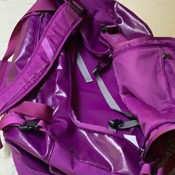 PATAGONIA BLACK HOLE BAG XL NWOT PURPLE - Picture 2 of 4